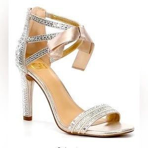 New In Box - GB Prom Queen Family Matching
Rhinestone Bow Detail Stilettos